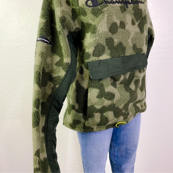 Champion Camouflage Hoodie Long Sleeve Pullover Sherpa Jacket Green size M NWT - Picture 8 of 10